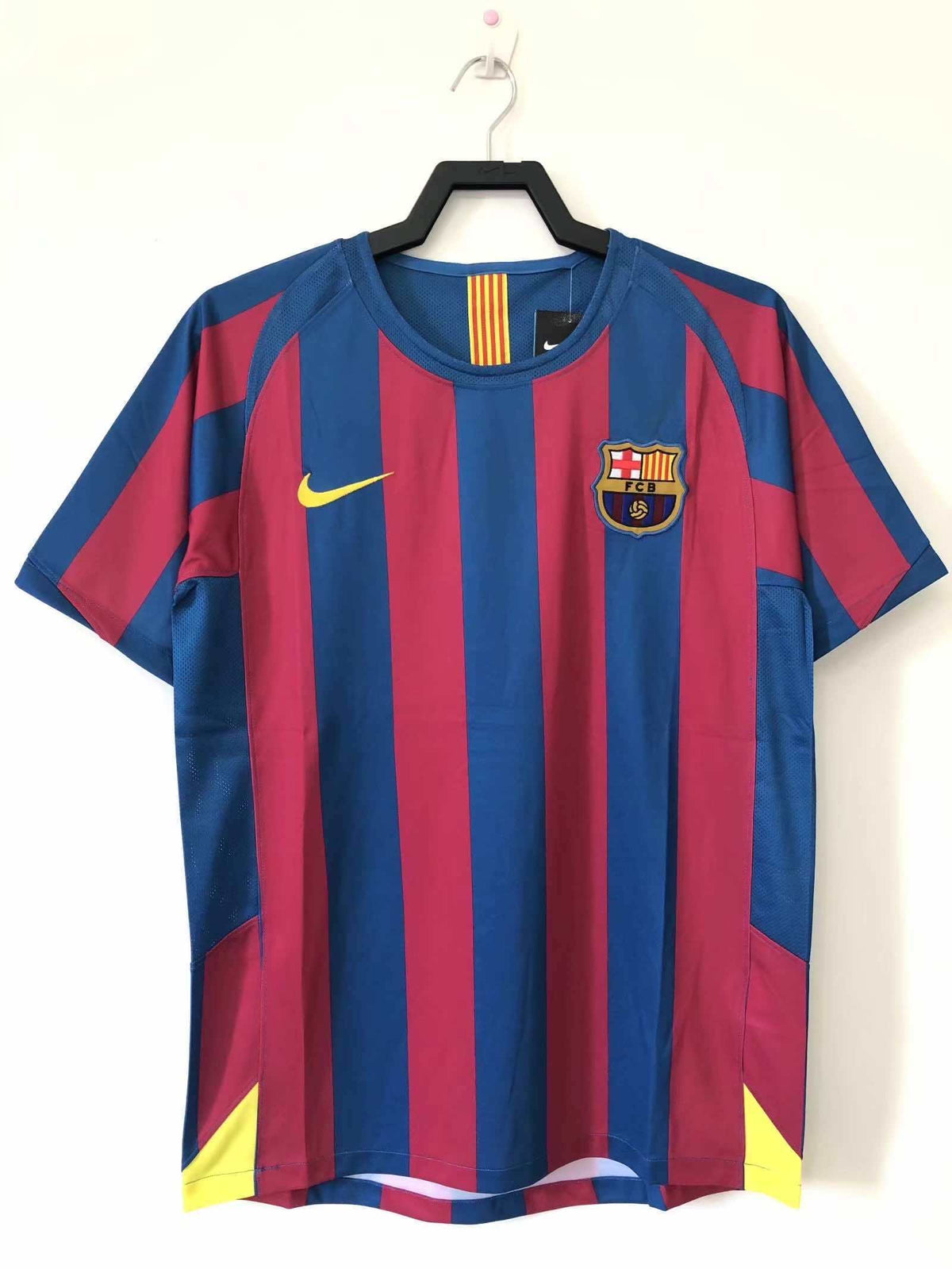 FC Barcelona 2005/06 Home Jersey